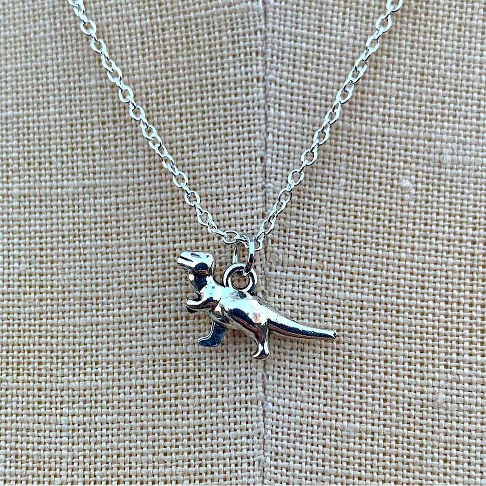 NWT Sterling Silver Plated Chain & Alloy Dinosaur Charm Necklace